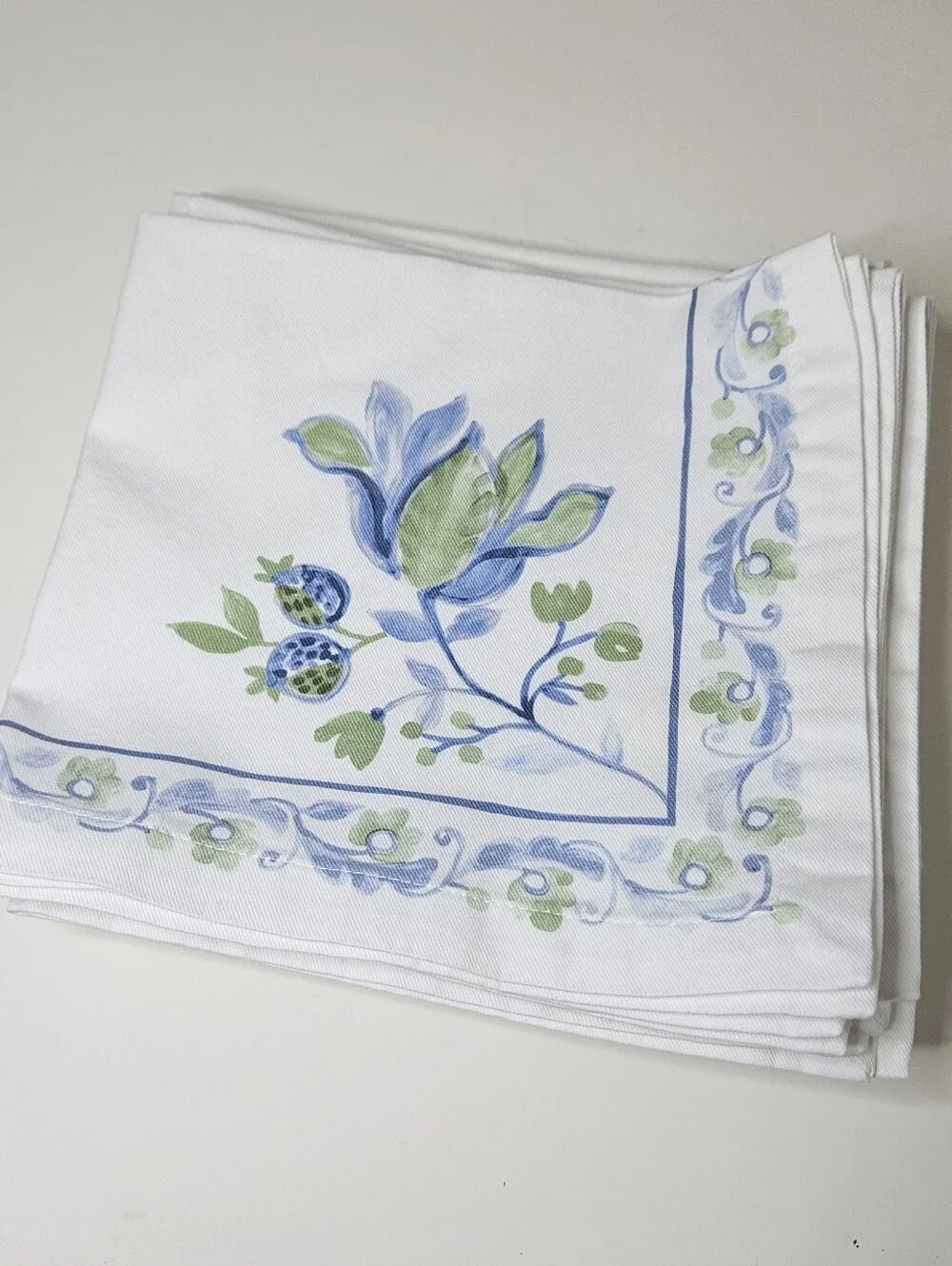 Williams Sonoma Painted Vine Napkins Blue Green Floral On Cotton, Set Of 12
